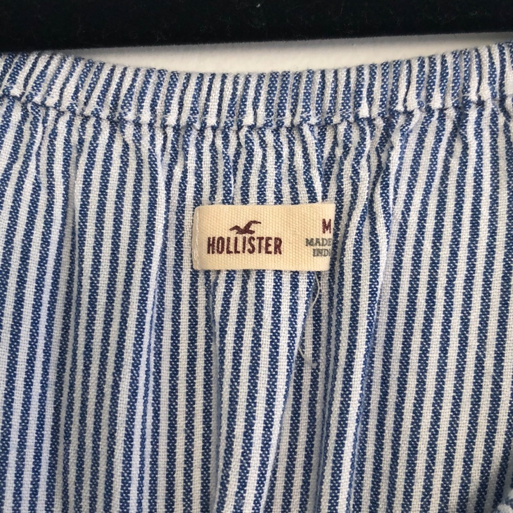 NEW HOLLISTER off the shoulder top - Picture 2 of 3